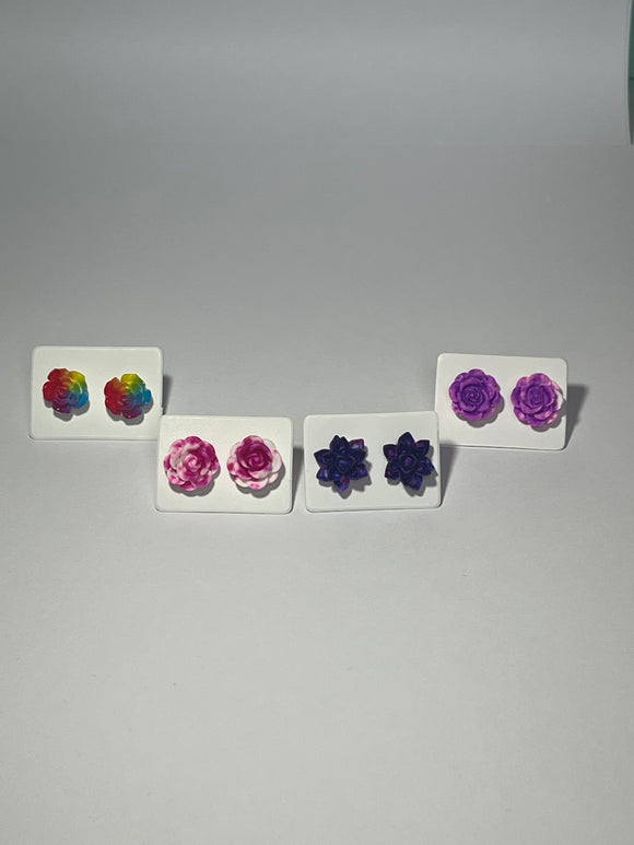 Flower stud earrings